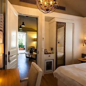Hotel Pino, Istanbul