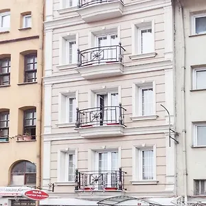 Hotel Cosmos, Istanbul